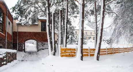 Familiesjov under åben himmel i Zalesie Mazury